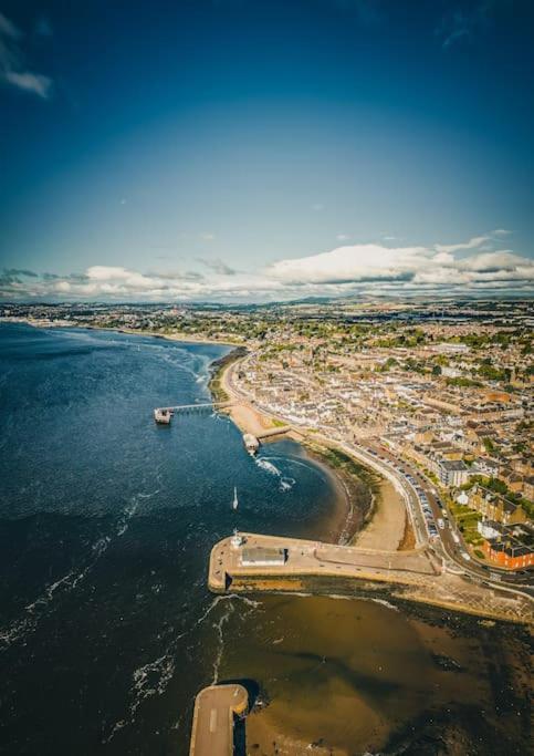 Broughty Ferry Riverview Apt -3 Bedroom -Sleeps 6 Eksteriør billede